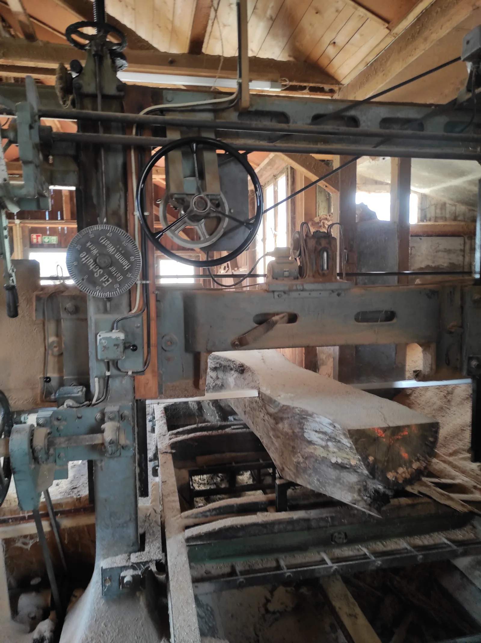 Gattern im Sägewerk